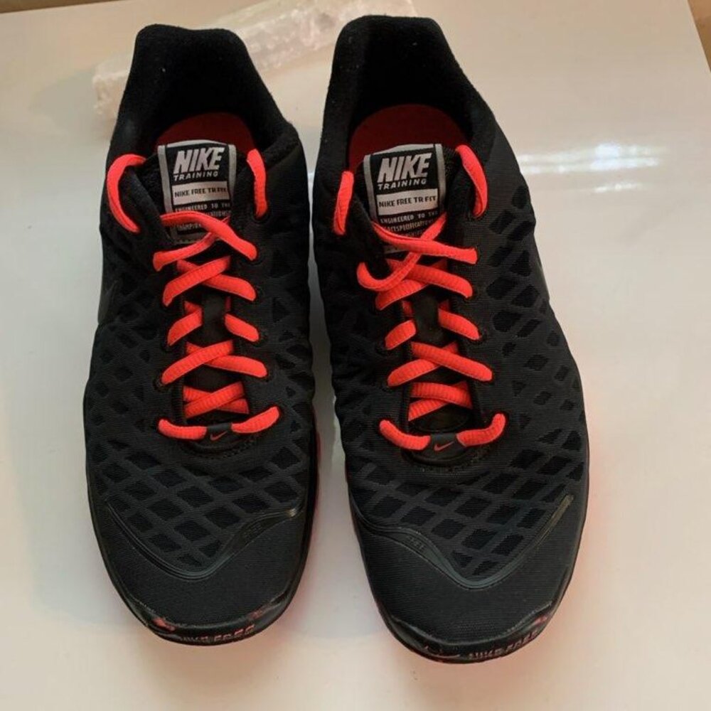 Nike Free TR Fit Women's Training  Shoes Size 8 Black Coral